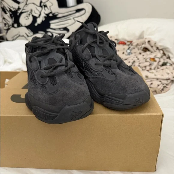 Yeezy Men's Black Sneakers